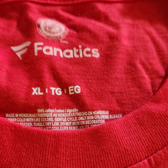 XL Calgary Flames Elias Lindholm tshirt - Picture 3 of 3